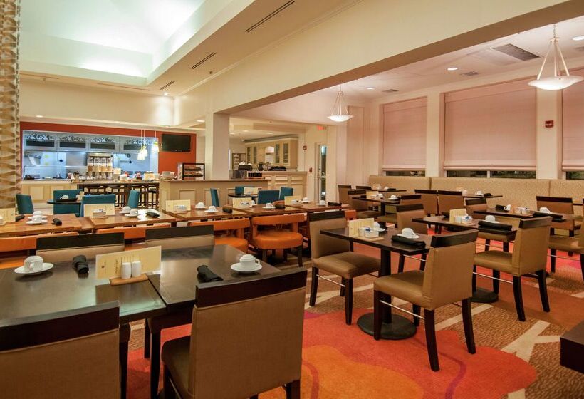 فندق Wyndham Garden New Orleans Airport