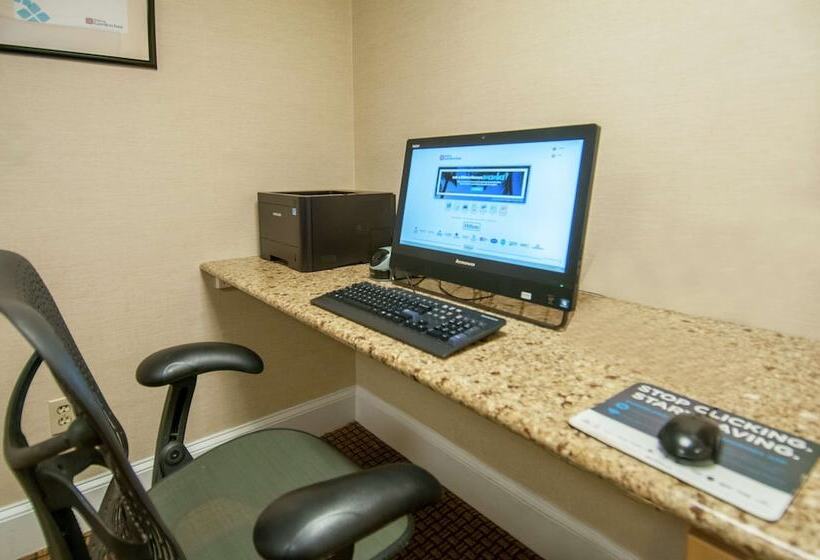 فندق Wyndham Garden New Orleans Airport