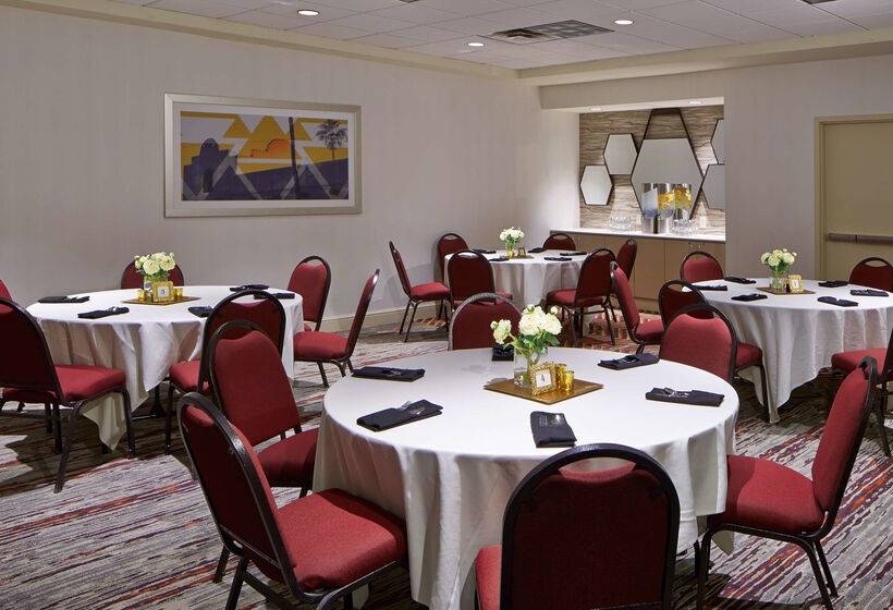 בית מלון כפרי Hilton Garden Inn Scottsdale Old Town