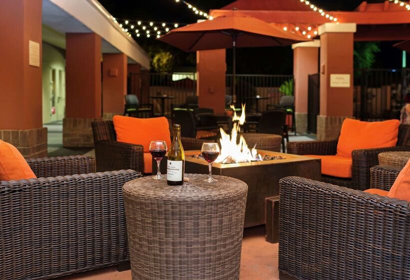 בית מלון כפרי Hilton Garden Inn Scottsdale Old Town