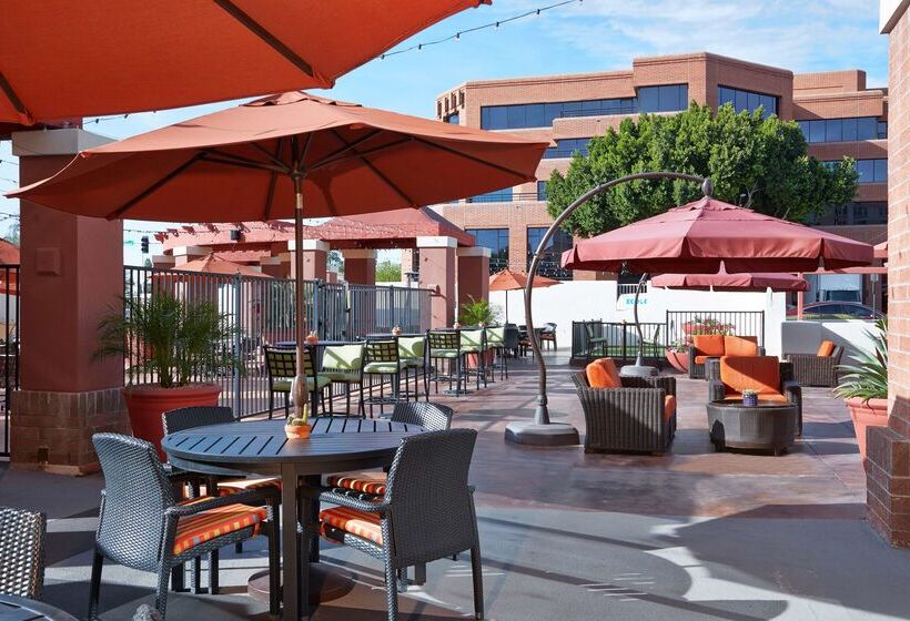 בית מלון כפרי Hilton Garden Inn Scottsdale Old Town