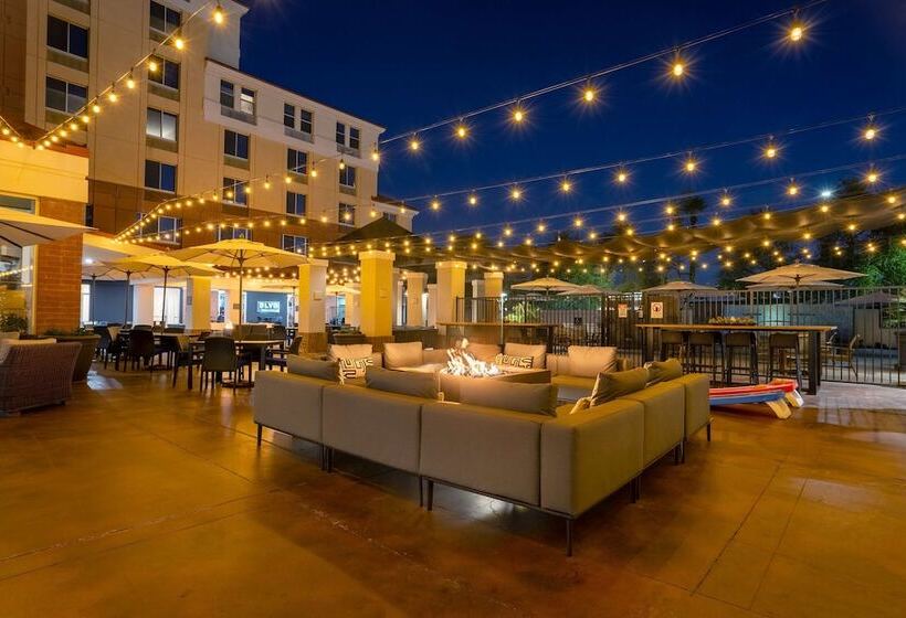 בית מלון כפרי Hilton Garden Inn Scottsdale Old Town