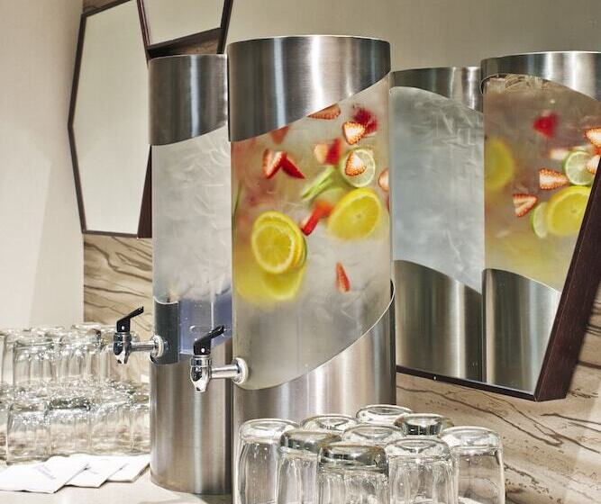 בית מלון כפרי Hilton Garden Inn Scottsdale Old Town