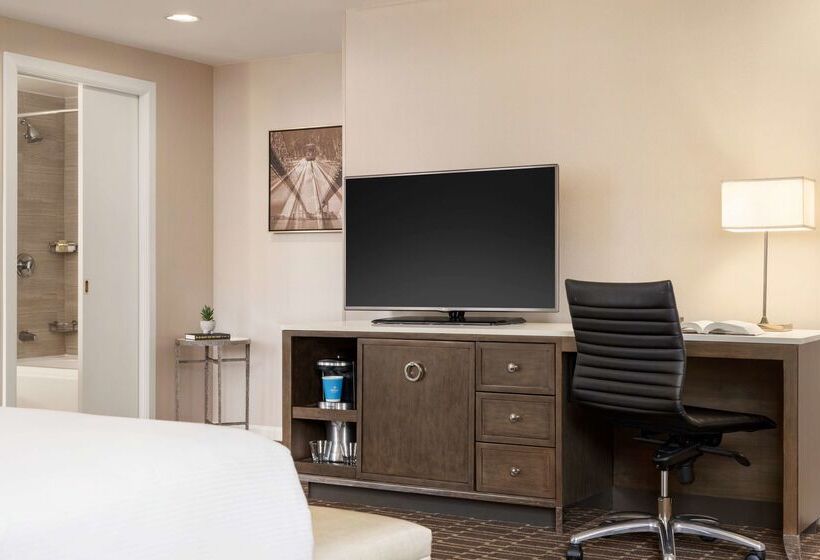 هتل Hilton New Orleans/st. Charles Avenue