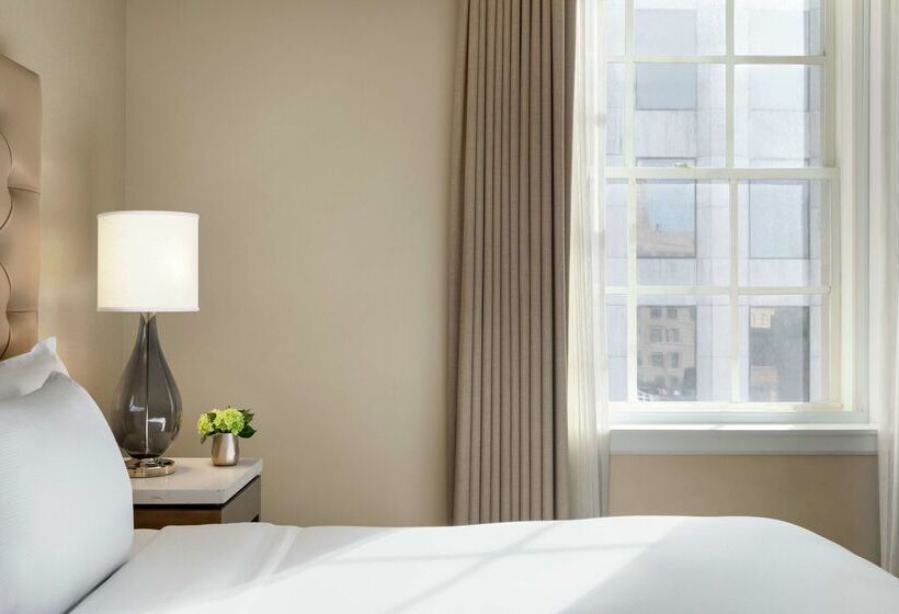 هتل Hilton New Orleans/st. Charles Avenue