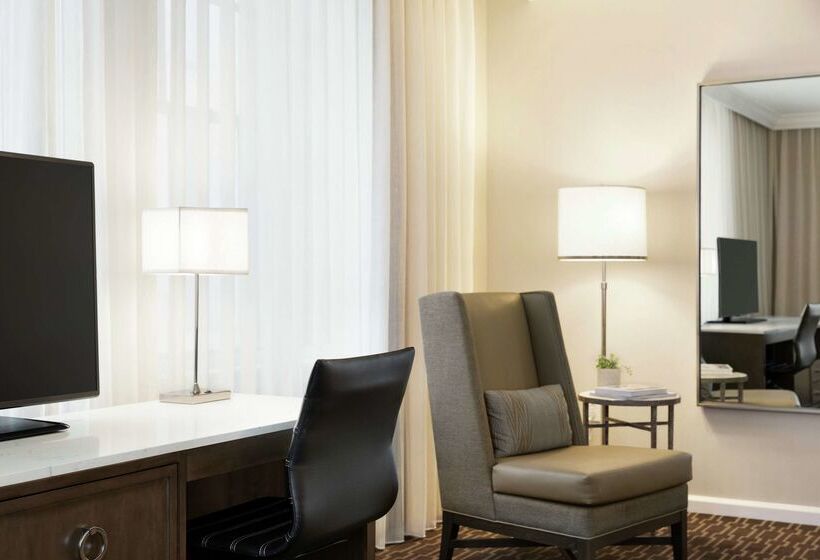 هتل Hilton New Orleans/st. Charles Avenue