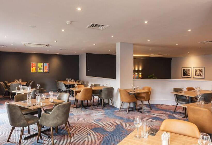 酒店 Holiday Inn Cardiff City, An Ihg