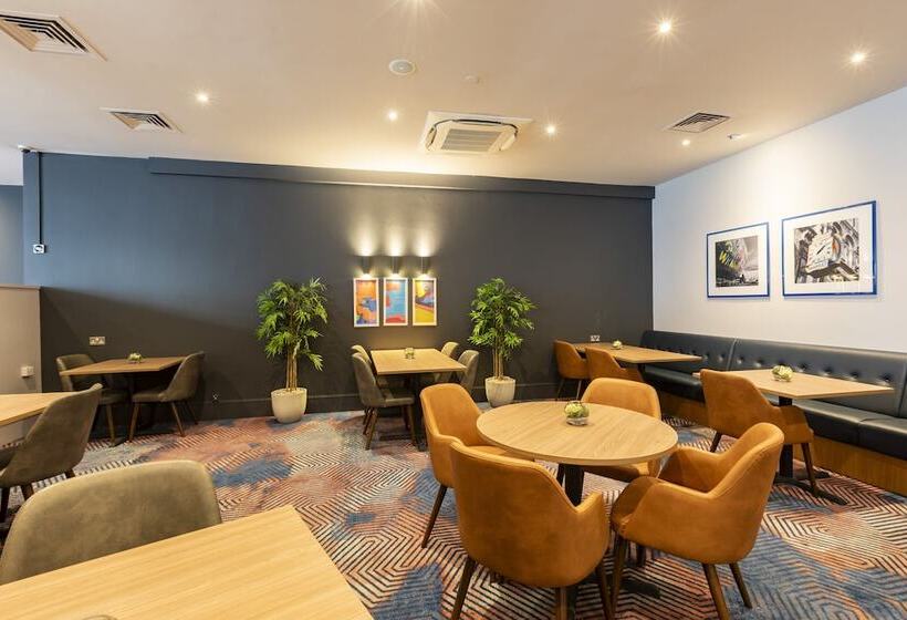 酒店 Holiday Inn Cardiff City, An Ihg