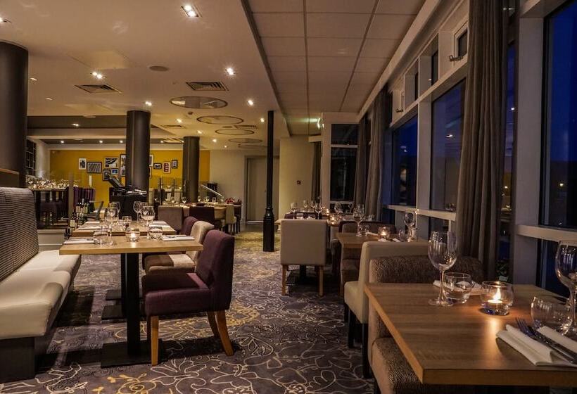 Отель Holiday Inn Ellesmere Port/cheshire Oaks, An Ihg