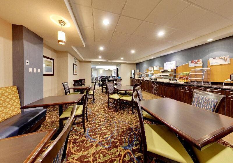 Holiday Inn Express Hotel & Suites   Edmonton International Airport, An Ihg