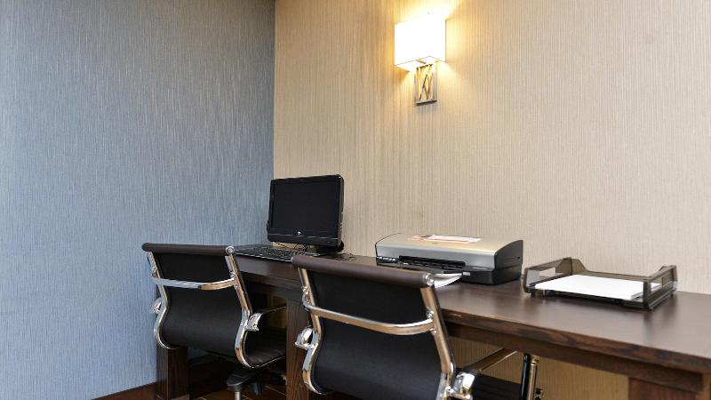 Holiday Inn Express Hotel & Suites   Edmonton International Airport, An Ihg