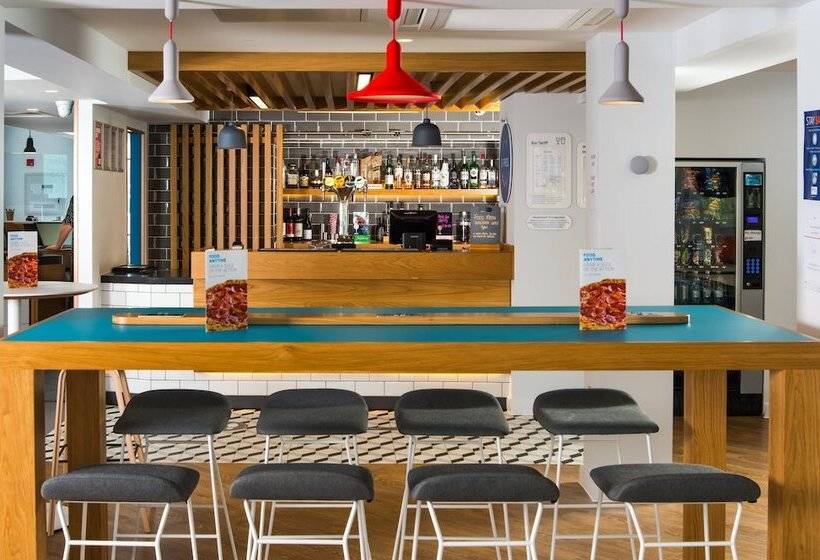 酒店 Holiday Inn Express Cardiff Bay, An Ihg