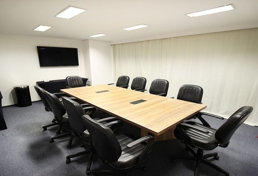 ホテル Holiday Inn Fortaleza, An Ihg