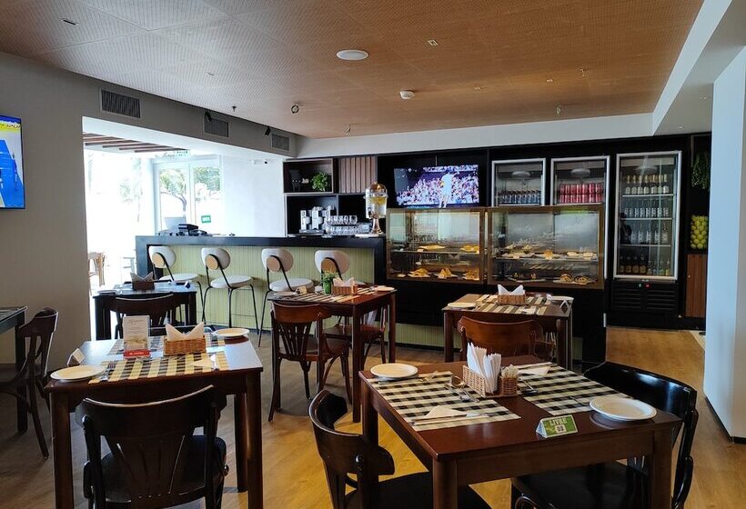 ホテル Holiday Inn Fortaleza, An Ihg