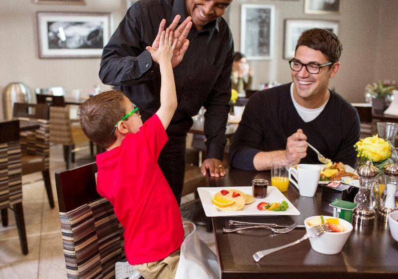 호텔 Holiday Inn & Suites Bothell An Ihg