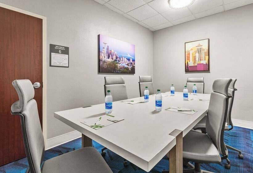 호텔 Holiday Inn & Suites Bothell An Ihg