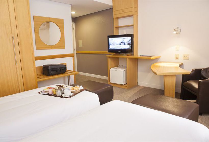 Отель Intercity Premium Gravataí