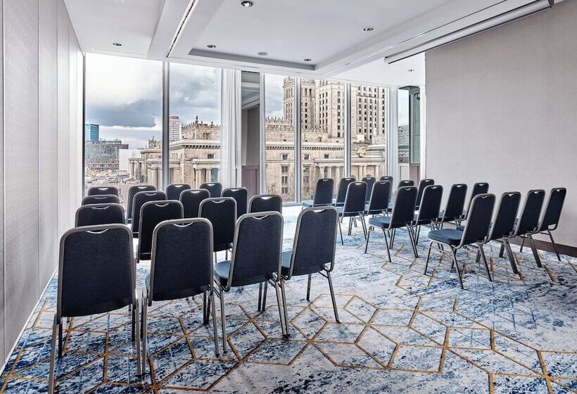 فندق Intercontinental Warszawa, An Ihg