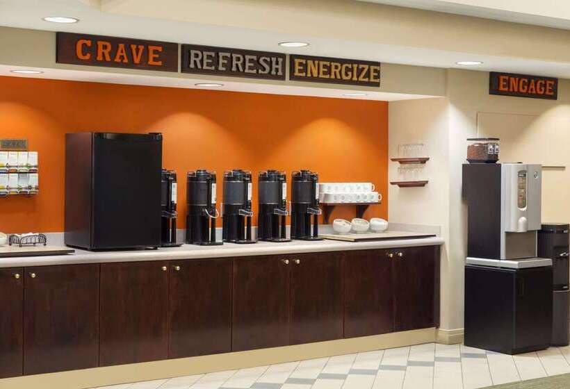 فندق Ivey Spencer Leadership Centre