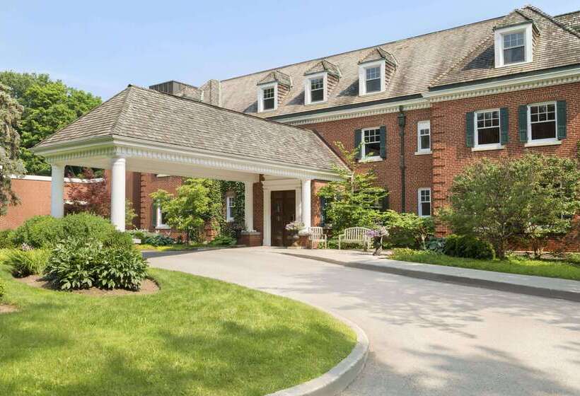 فندق Ivey Spencer Leadership Centre