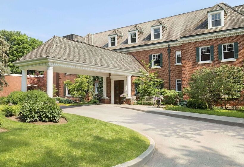 فندق Ivey Spencer Leadership Centre