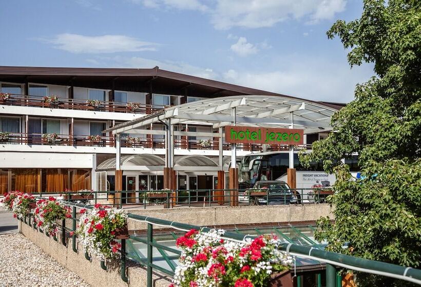 ホテル Jezero