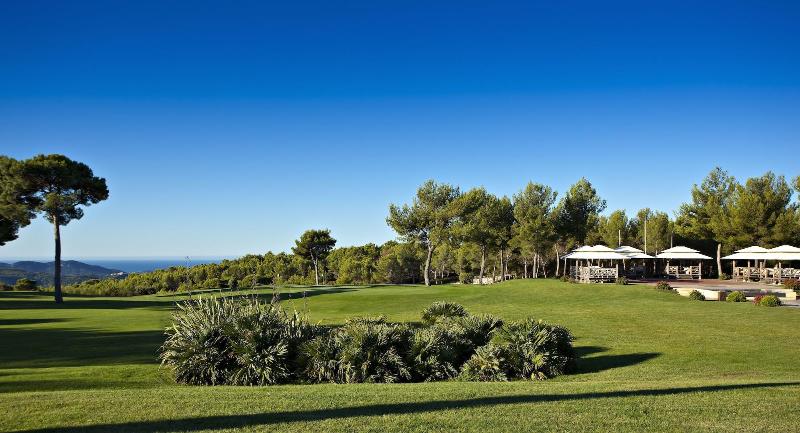 Отель L'Hôtel & Spa du Castellet
