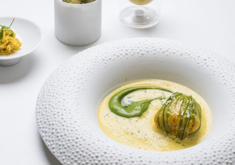 Отель L'Hôtel & Spa du Castellet