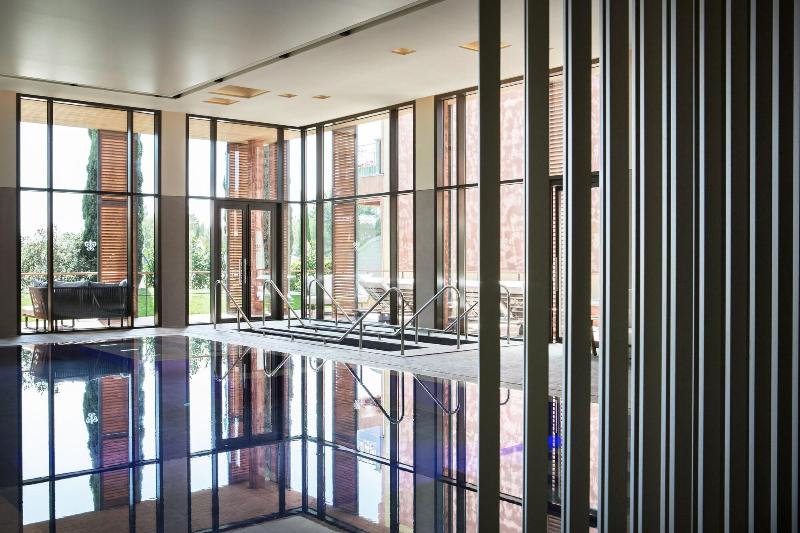 Отель L'Hôtel & Spa du Castellet