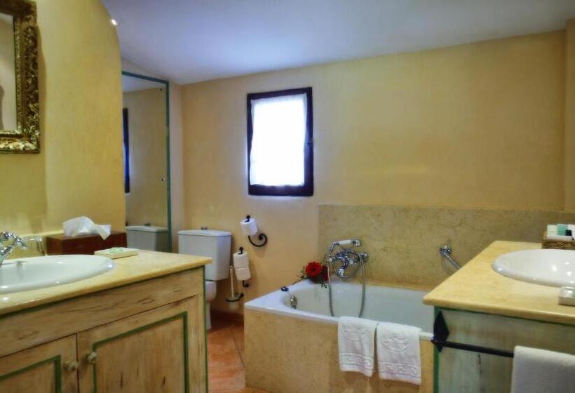 ホテル Rotana Golf Resort