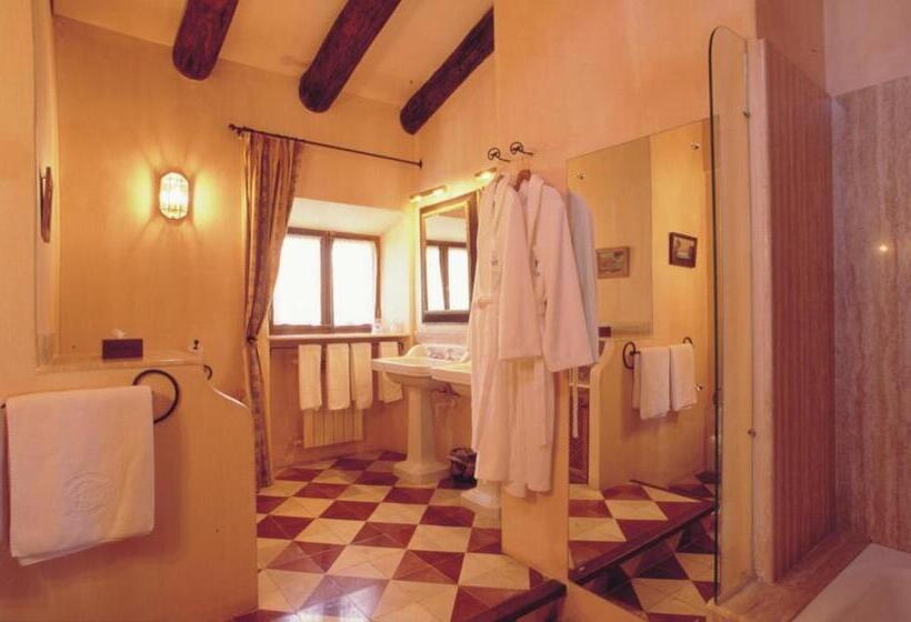 ホテル Rotana Golf Resort