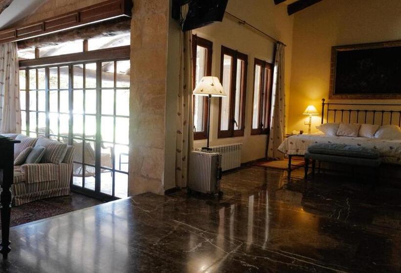 ホテル Rotana Golf Resort