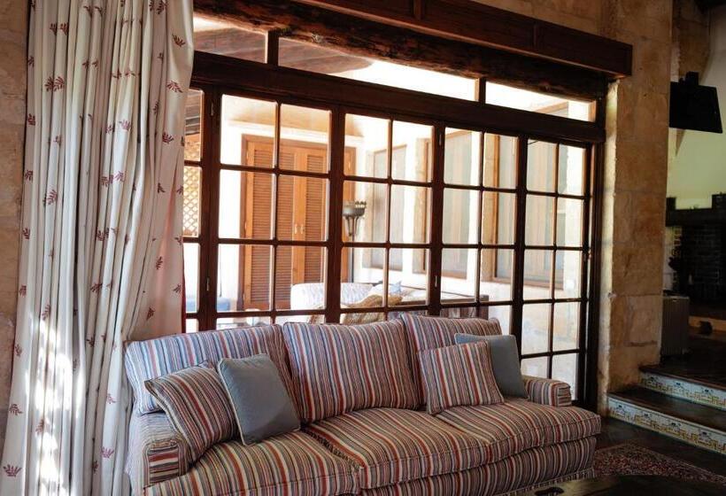 ホテル Rotana Golf Resort