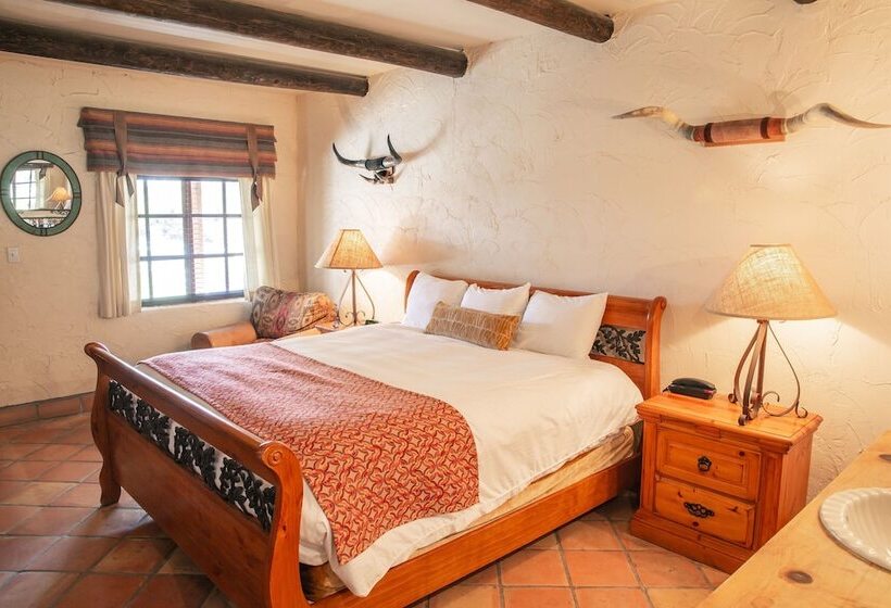 Отель Lajitas Golf Resort And Spa