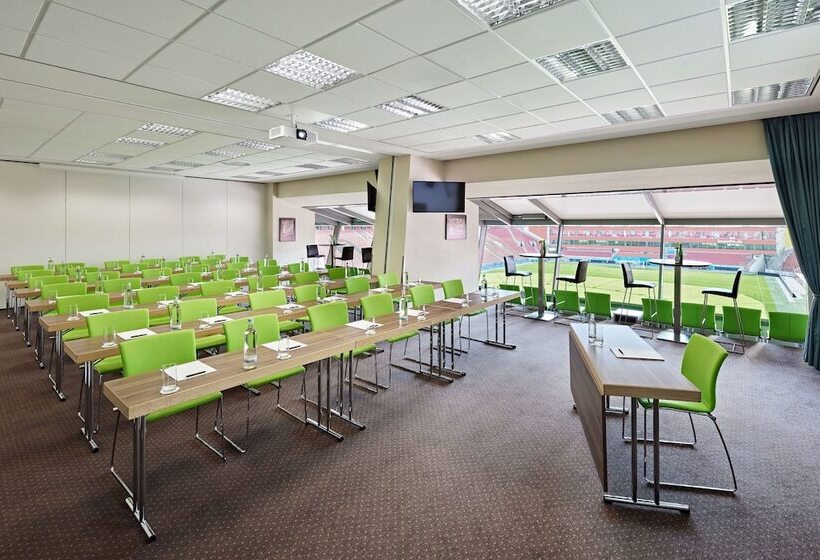 Lindner Hotel Leverkusen Bayarena, Part Of Jdv By Hyatt