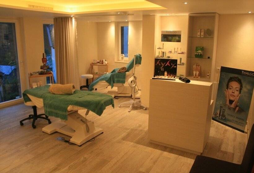 Logis Gourmet & Relax Hotel De La Sure