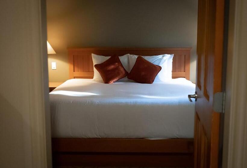 בית מלון כפרי Long Beach Lodge Resort