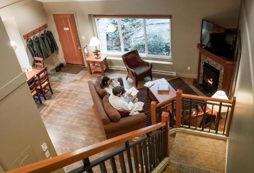 בית מלון כפרי Long Beach Lodge Resort