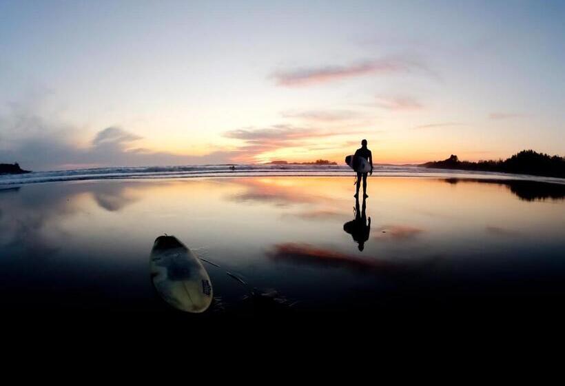 בית מלון כפרי Long Beach Lodge Resort