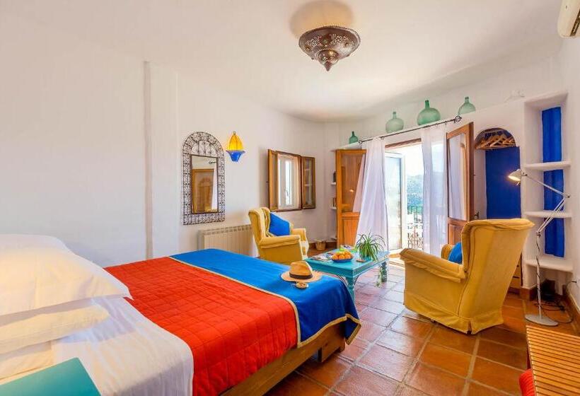 בית מלון כפרי Los Castanos