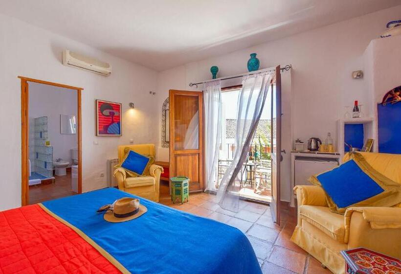 בית מלון כפרי Los Castanos