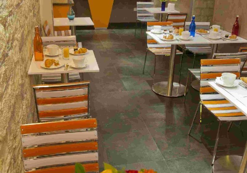 בית מלון כפרי Lumieres Montmartre Paris