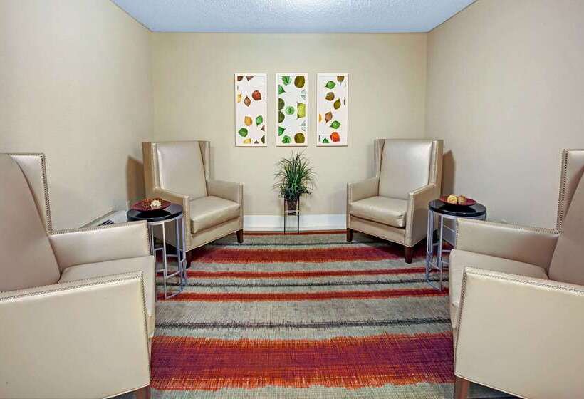 هتل Mainstay Suites Northbrook Wheeling