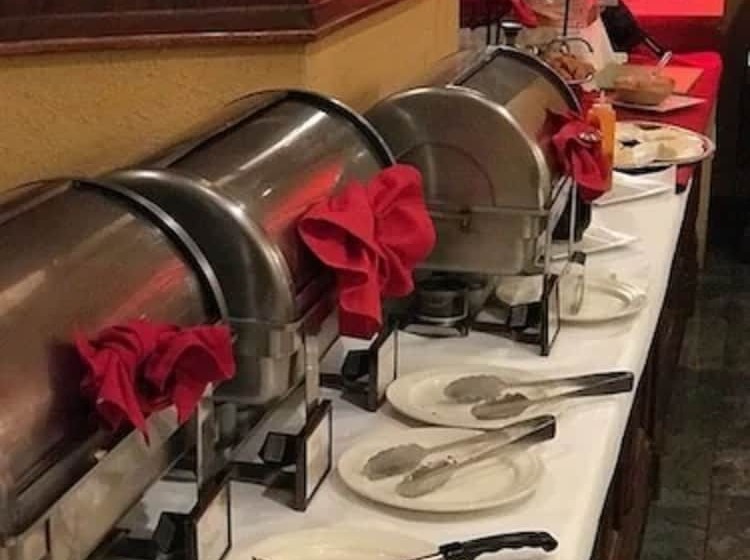 酒店 Meadowlands Plaza