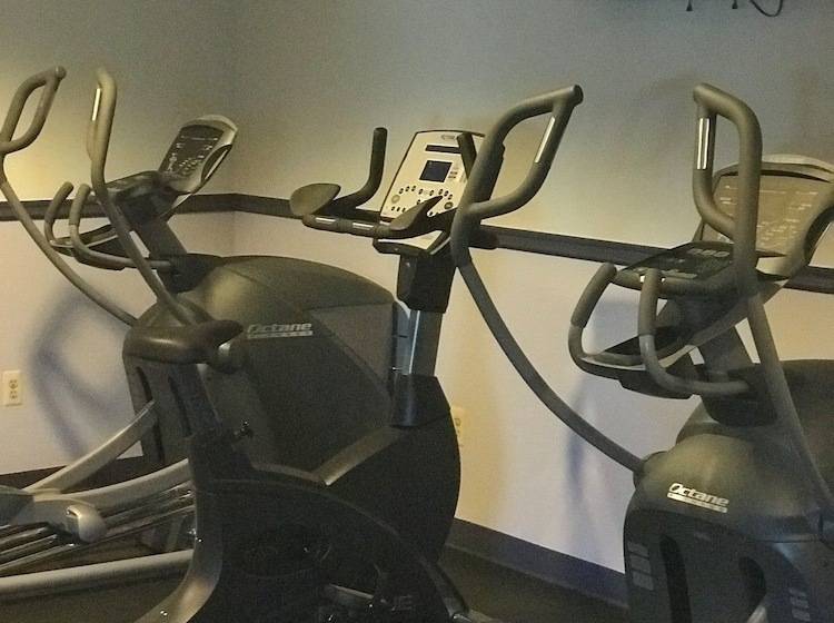 酒店 Meadowlands Plaza