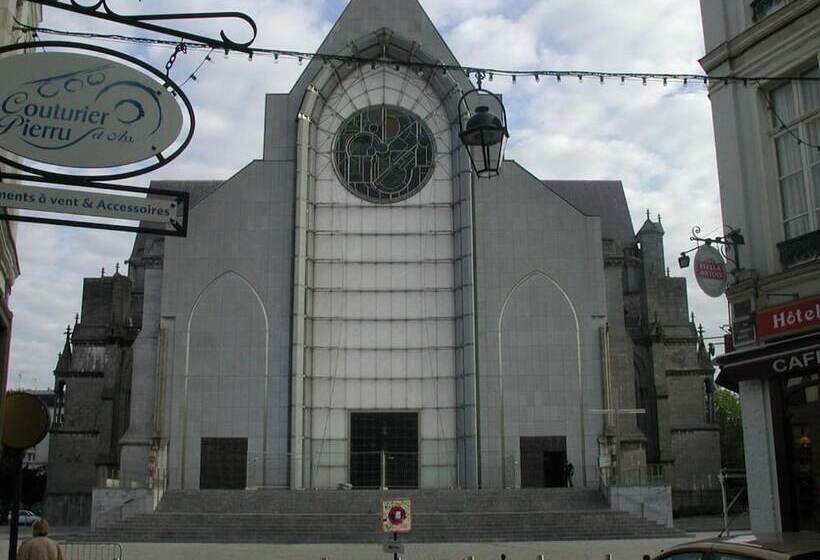 Отель Mercure Lille Centre Vieuxlille