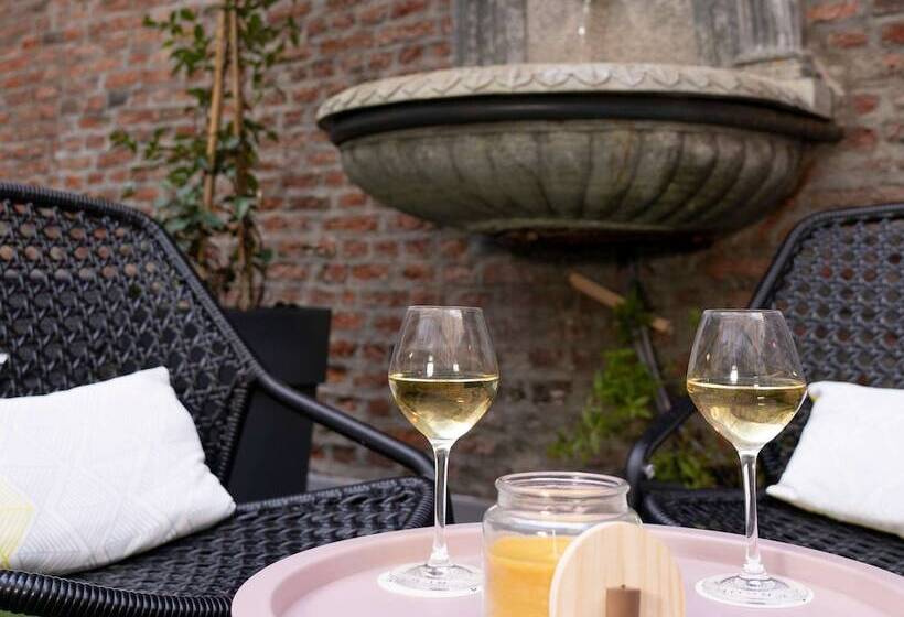 Отель Mercure Lille Centre Vieuxlille