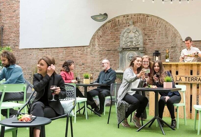 Отель Mercure Lille Centre Vieuxlille