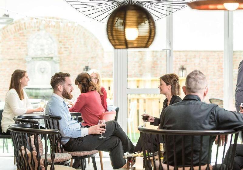 Отель Mercure Lille Centre Vieuxlille