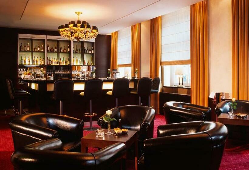 Metropolitan Hotel By Flemings